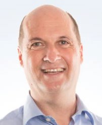 Dr. iur. Alexander Zinser, LL.M., EMBA HSG Roy C. Hitchman AG, Zürich Partner, Executive Search Consultant alexander.zinser@hitchman.ch www.roy-hitchman.ch