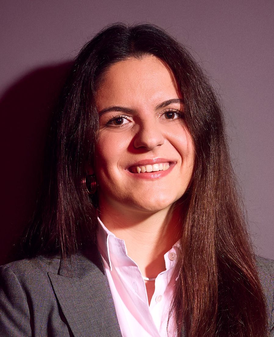 Elena Kouremenou, LL.M reuschlaw, Berlin Wissenschaftliche Mitarbeiterin elena.kouremenou@reuschlaw.de www.reuschlaw.de