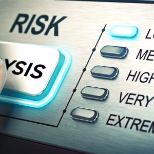 Über alle Arten der Risikoanalyse hinweg differenziert das BAFA in der Handreichung zwischen der abstrakten Betrachtung von Risiken und der konkreten Ermittlung von Risiken. Zu der spannenderen Frage, wie die Unternehmen bei der konkreten Risikobetrachtung vorgehen können, enthält die Handreichung indes keine Hinweise.